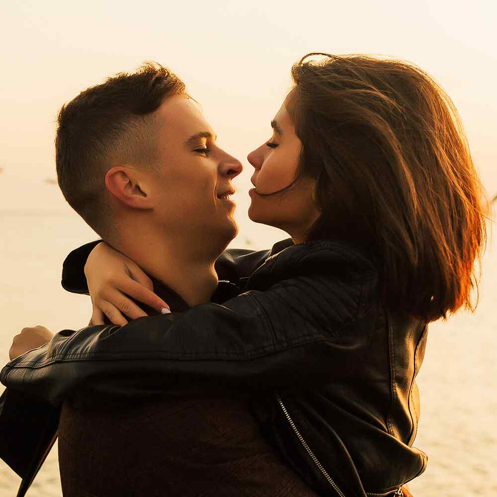 https://isaiahandpiper.com/wp-content/uploads/2020/12/image_couples_about_04.jpg
